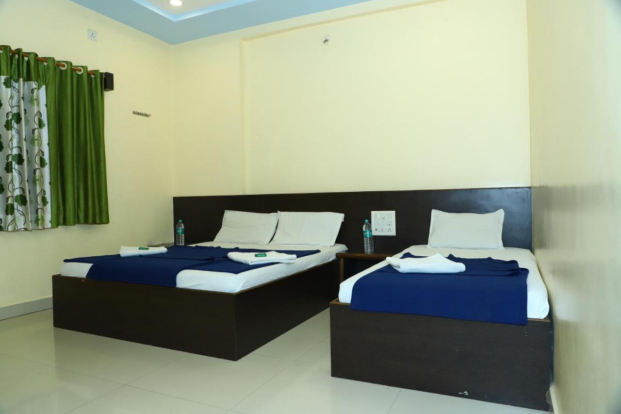 Sai Madhavi Palace Hotel Shirdi Zewnętrze zdjęcie